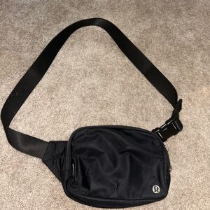 Everywhere Belt Bag 2L